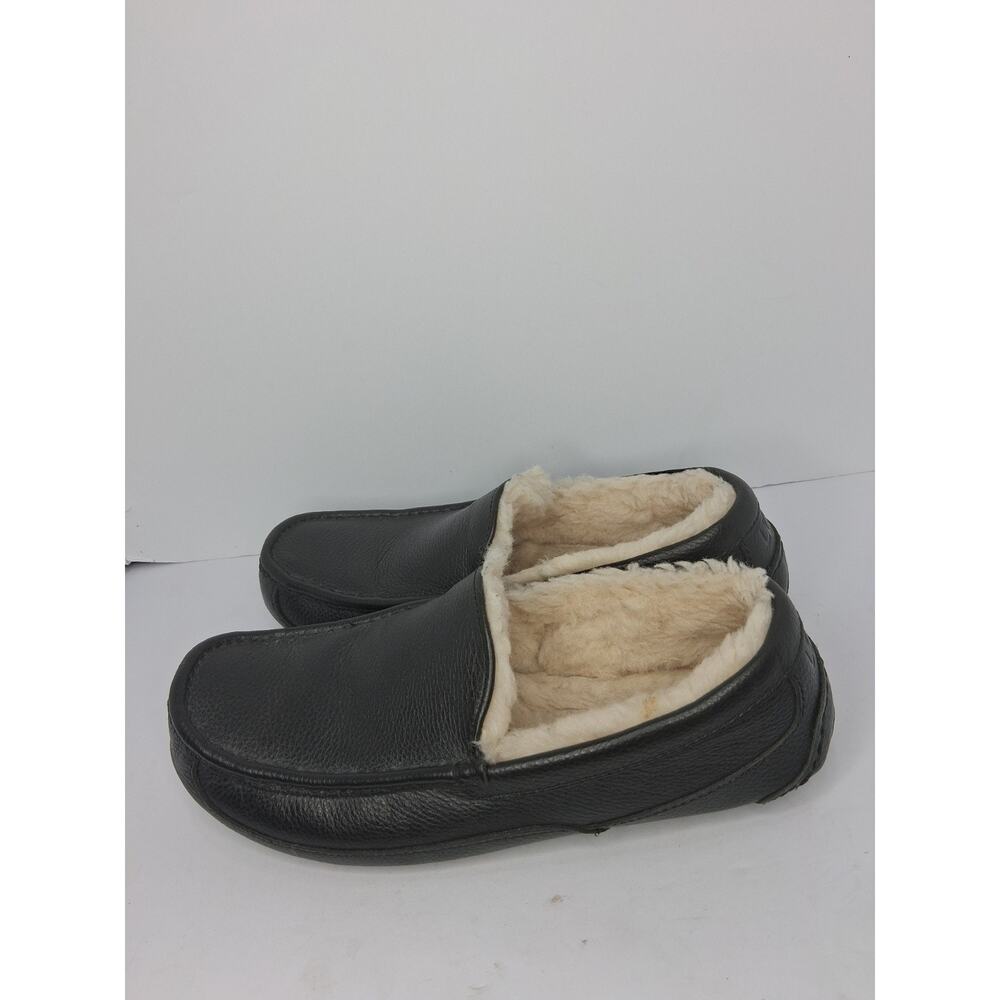 NWOT UGG ASCOT BLACK LEATHER SHEARLING LINED MOCCASIN SHOE US Size 11